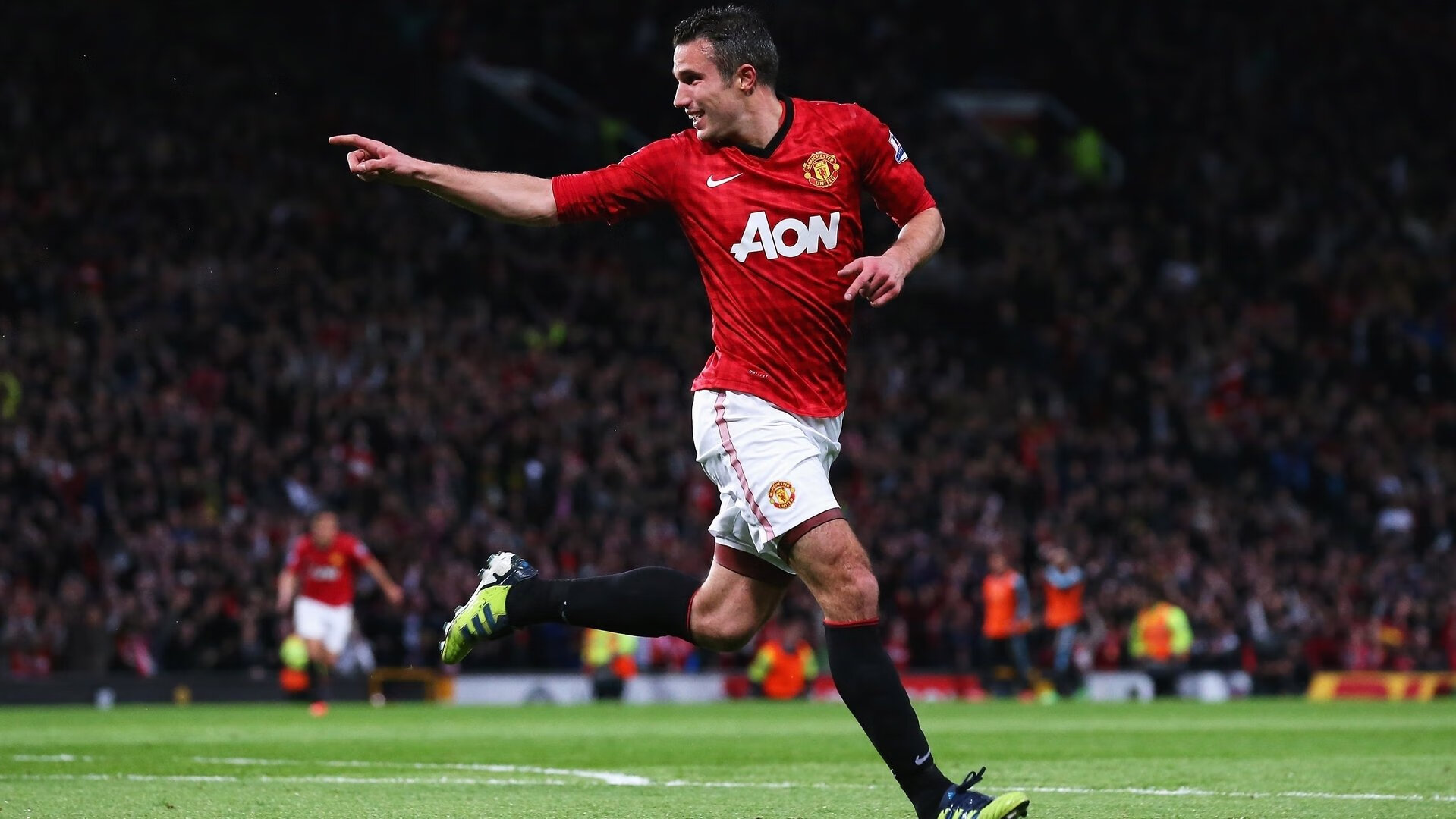 “荒野狂飙:沙丘上演的生死极速追逐”,荒野赛车狂飙